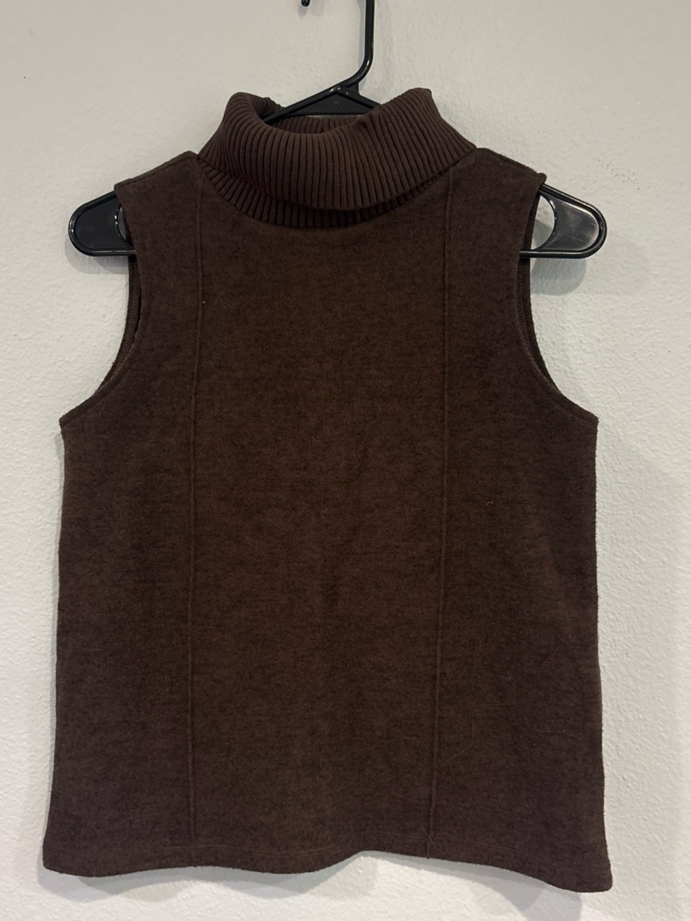 Sleeveless Turtleneck Knit Top, and bottoms set  - Dark Brown